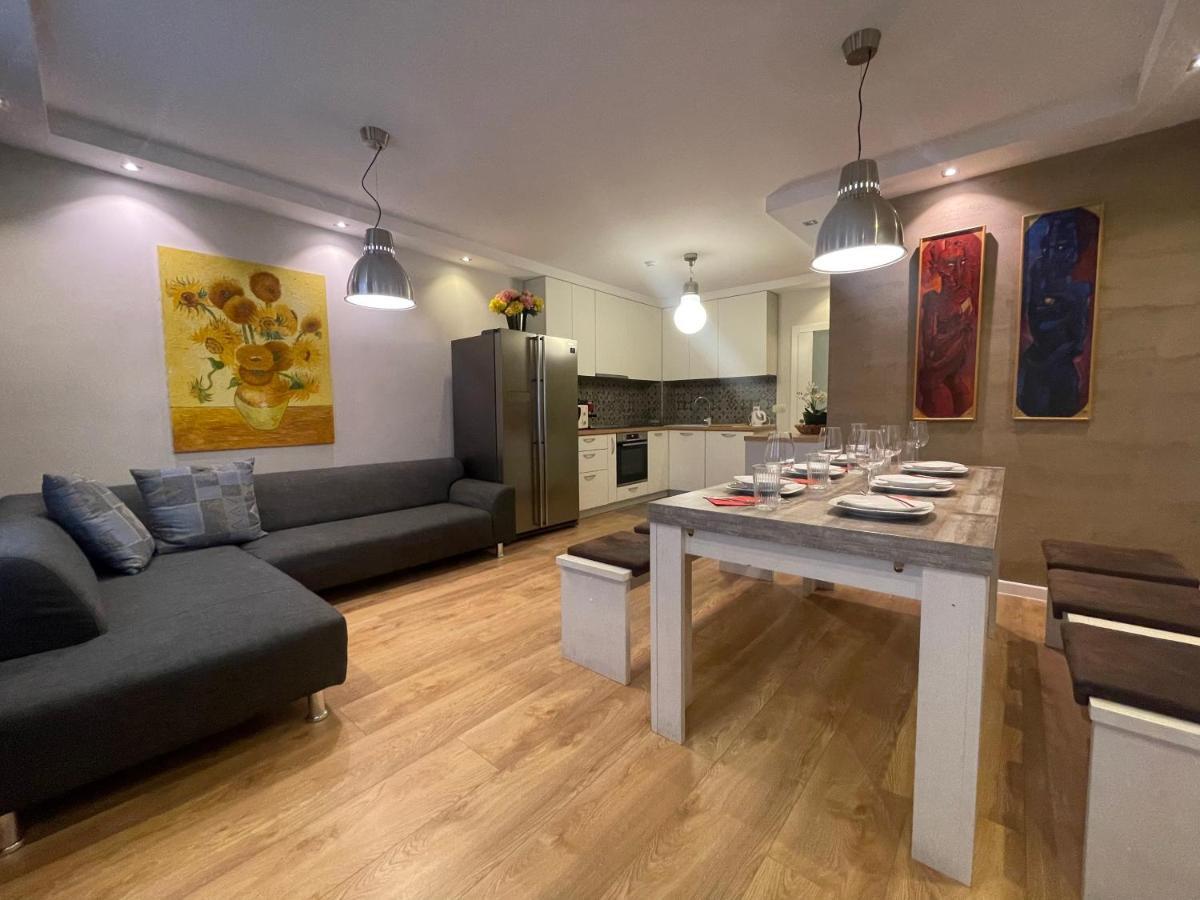Luxury Apartments In Top City Center Varna 2 Kültér fotó