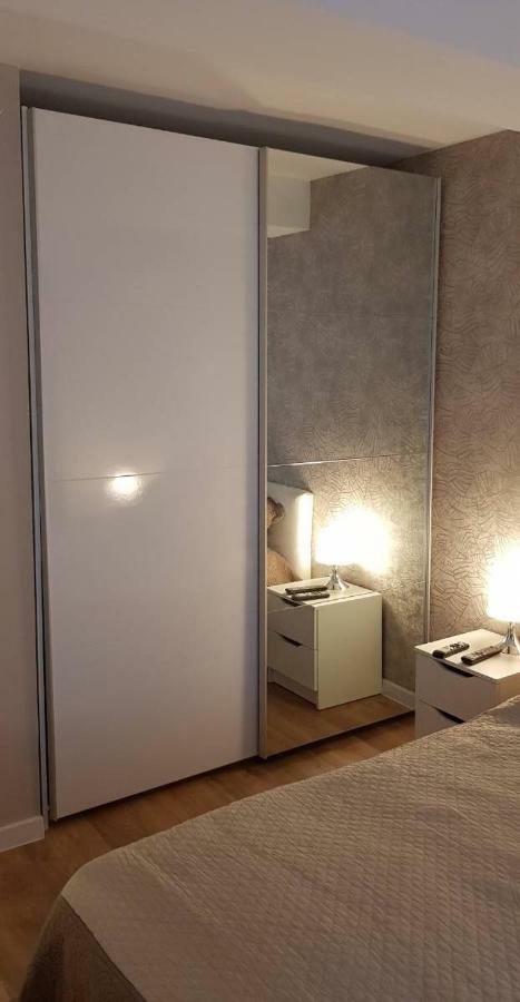 Luxury Apartments In Top City Center Varna 2 Kültér fotó